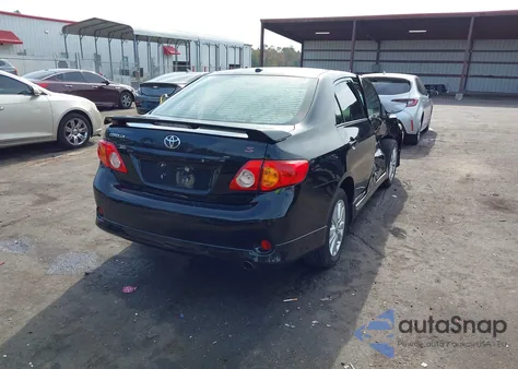 2010 Toyota Corolla S из США, поврежденный, VIN 2T1BU4EE3AC488876